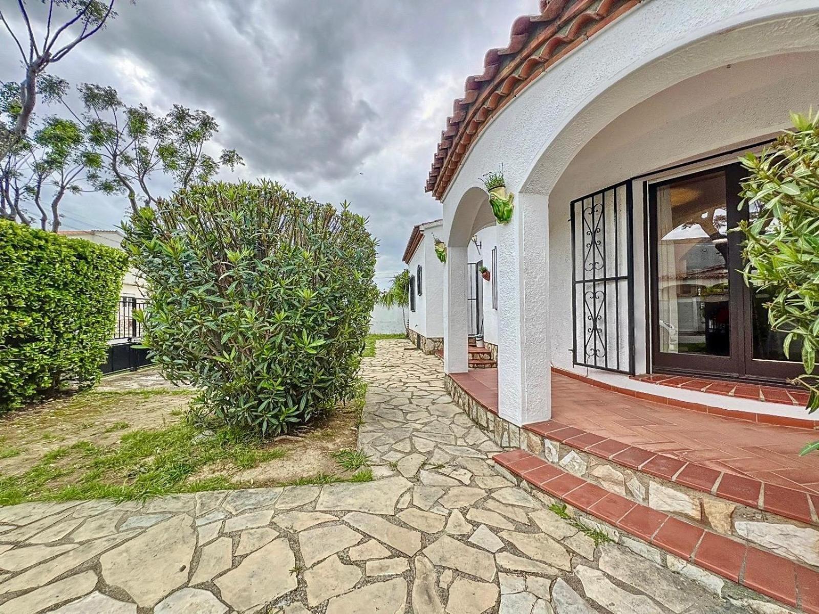 Requesens Villa Empuriabrava Luaran gambar